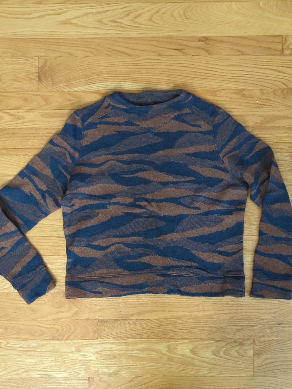 Prana Blue and Brown Patterned Crewneck Sweater